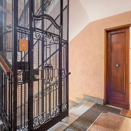 Private בית הארחה